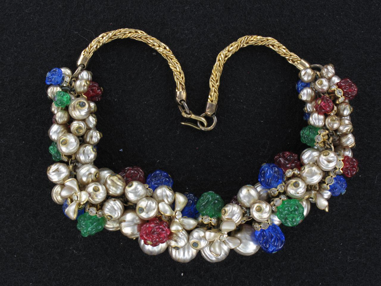 Outstanding French France Chanel Patte De Verre Collar Necklace